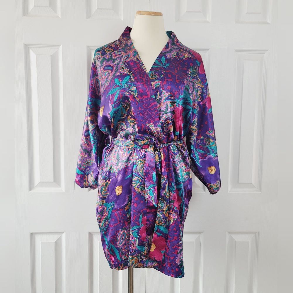 Vintage Satin Robe With Pockets